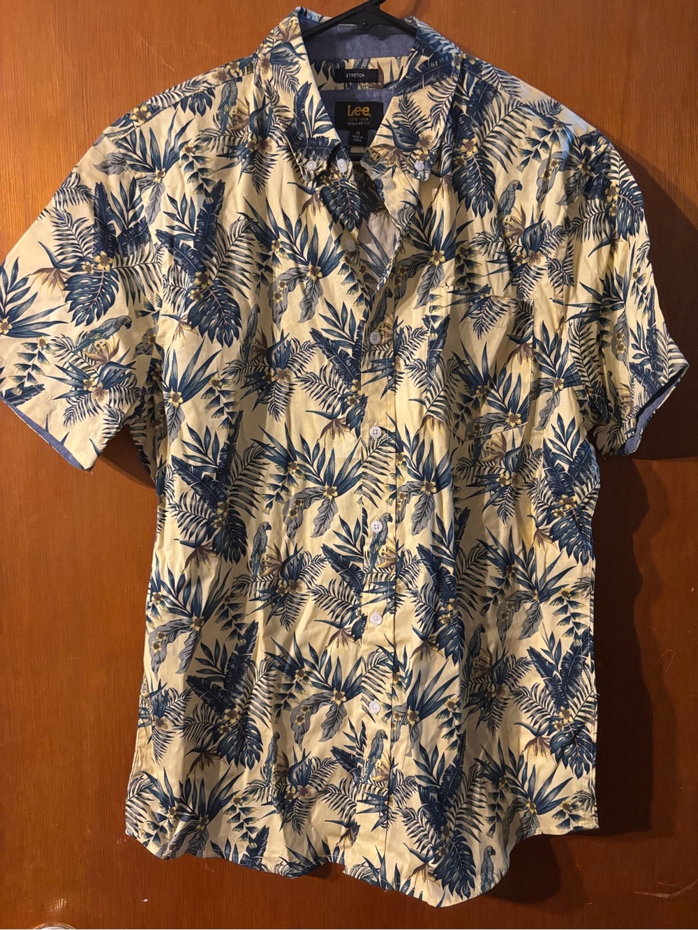 Lee Men’s Short Sleeve Tropical Print Shirt - Blue on Cream